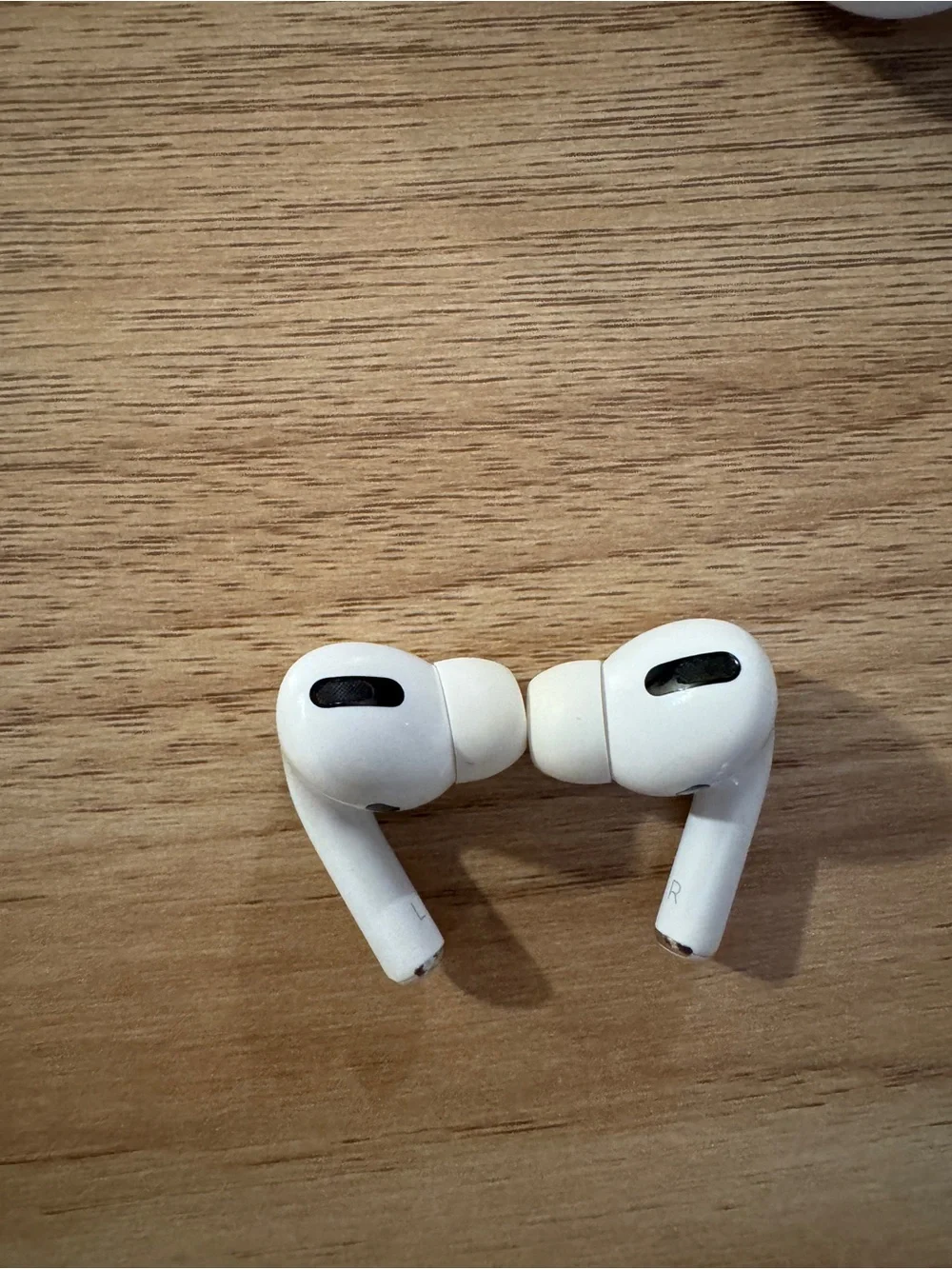 Apple AirPods Pro (1st Gen) Wireless Bluetooth In-Ear Earbuds (Read Description)